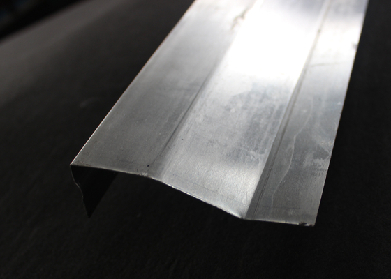 G-förmiges Blatt-Schirm-Metallfalsche Deckenleiste GH125 für Innenausstattung