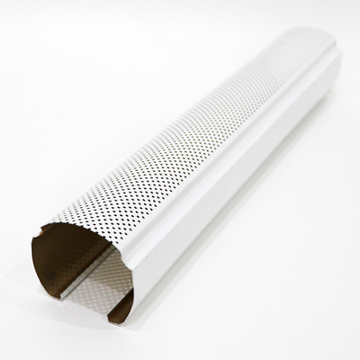 Perforierter runder Rohr-Tropfen-Aluminiumleitblech-Decke für Flughafen-Weiß-Farbe