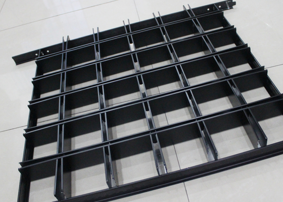 Installieren Sie mit schwarzes t-Stange Feld-Metallaluminiumrasterdecke 600 x Gitter 600