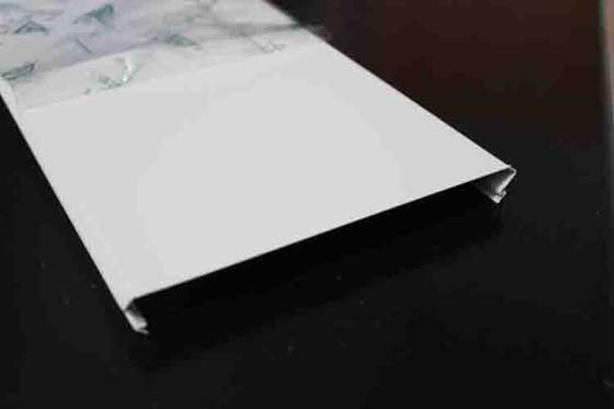C-förmige Aluminiumstreifen-Decken-lineare verschobene Aluminiumplatte